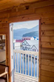 Scenic Bay Motel room 3 - Image 3