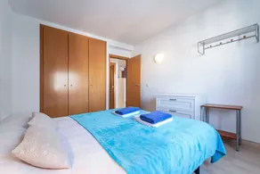 WELCS APARTAMENTO 153 EMP con vistas al puerto - Image 3