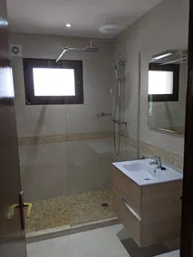 Vidunderligt beliggende familie villa med fantastisk 360 graders udsigt - Image 3