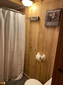 John's cabin  - Image 3