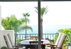 Frontline Beach Apartment - Image 5