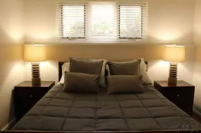 Walking Distance to Ski Slopes! Cozy Condo that sleeps 4! - Image 3