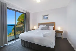 Eagle Heights - Panorama (Unit 7: Upstairs) - Image 2