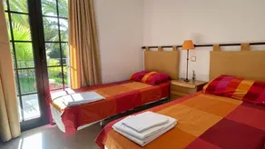 APARTAMENTO VOLENDAM  PLANTA BAJA CON PISCINA PRIVADA - Image 5