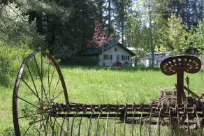 Cute country cabin. Close to lake and easy freeway access. Close to Spokane/CDA - Image 3