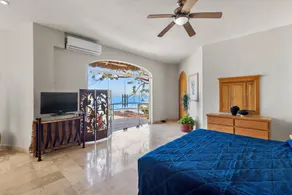 LUXURY 5 STAR 7200 SQ FT VILLA WITH PREMIER LOCATION TO BEACH AND TOWN - Image 4
