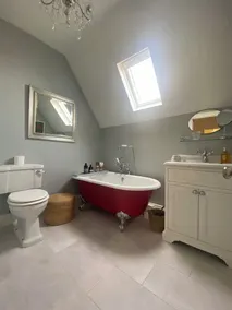 Charming 2-bed cottage in beautiful location - Image 4