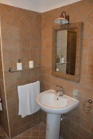 B & B Donna Beatrice - Image 5