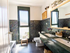 house with swimming pool and private yoga studio - Image 3