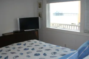 Exclusive Oceanfront Cottage sur Dry Sandy Carbon Beach - Seal - Image 3