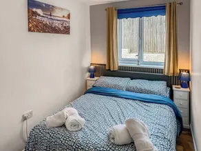 Stunning, far reaching, panoramic sea views to Puffin Island and Great Orme. - Image 5