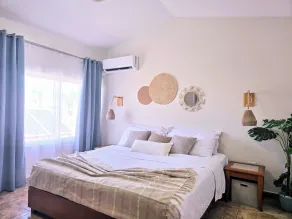 Cozy & quiet townhouse near Palm Beach - Image 3
