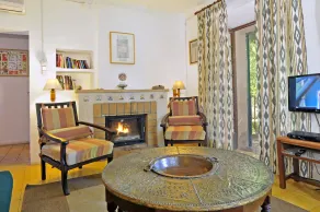 Posizione esclusiva della fattoria Soller con piscina privata, vigneto e vista sulle montagne - Image 2