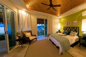 Fully staffed oceanfront Villa in gated community - Image 5