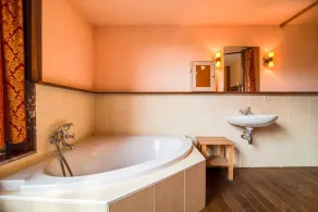 Chateau Meuse - Twentysix Bedroom Castle, Sleeps 60 - Image 4