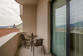 Pusi Hotel - Image 4