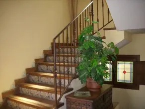 Alval House for 23 people - Image 3