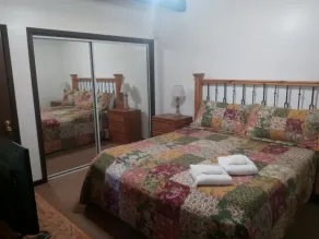 Spa, Wi-Fi, baby-foot, nr Heavenly / Casinos, HULU, Netflix, Garage attenant - Image 5