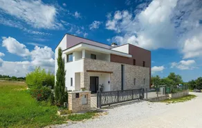 Belle maison à Visnjan - Image 5