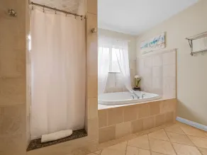 Luxury beach home one block from ocean with spa, WiFi, & gorgeous outdoor space - Image 3