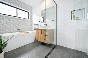 Beachside Bokarina Escape | Coastal Comfort - Image 4
