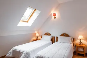 Overfladeareal: ca. 35 m². Stue med udtrækssofa. Soveværelse med dobbeltseng eller 2 enkeltsenge - Image 3