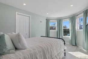 Stonebridge House, Onset Waterfront, Dog friendly -Unit A - Image 5