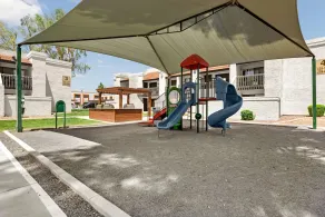Landing Incredible 1BD in Maryvale Village - Image 2
