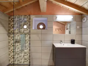 Ferme traditionnelle rénovée avec cour privative à Verrières-en-Forez - Image 3