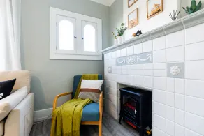 The Sailor’s Nest - Cosy Condo By the Sea - Image 2
