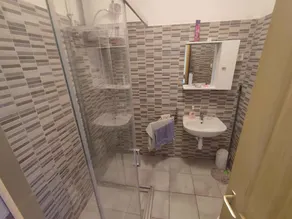 Holiday home in popular holiday area with terrace - Image 3