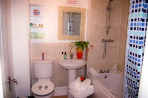 Ladysmith Complex - 8 Bedrooms - Image 5
