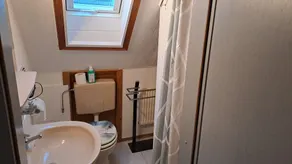 Gemütliche Ferienwohnung für Paare Oder Alleinreisende Ohne Haustier - Image 2