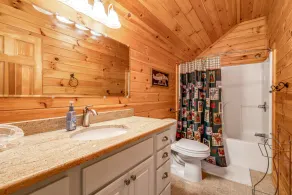 Gorgeous two-level mountain home w/ free WiFi, deck, central AC, firepit, & W/D - Image 5