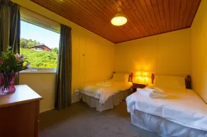 Kestrel Lodge with mountain view free wifi - Image 5