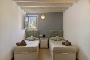 Country House That Welcomes Pets \"Finca Can Paci\" with Mountain Views - Image 4