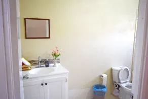 Justinn Apartments - Image 3