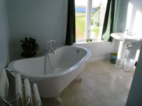 Minutes from beautiful beaches - Luxury and Comfort with a Fabulous View - Image 4