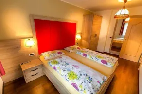 Apartment in Val Gardena near Ski Slopes - Image 4