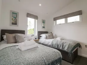 7 MEADOW RETREAT, family friendly, luxury holiday cottage in Dobwalls - Image 4