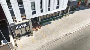 Pusi Hotel - Image 3