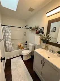 Renovated 3BR — King Suite, Laundry, Parking - Image 5