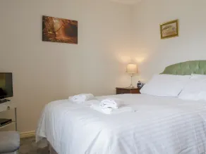 2 bedroom accommodation in Maryport - Image 5