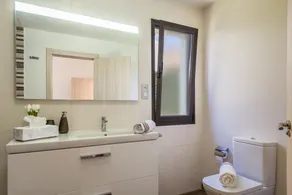 Neue freistehende Villa in erster Meereslinie auf dem renommierten Golfplatz von Fuerteventura - Image 3
