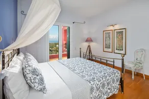 Villa Regina Rossa is a large villa with stunning sea views and a heated pool - Image 5