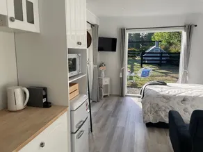 Cosy FarmStay@Harmony Cottage on Melbournes' Famous Mornington Peninsula - Image 4