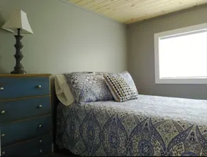 PINE - Grace Landing Cottages With Stunning Sunsets Over Hamlin Lake.. - Image 5