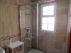Villa individuelle avec air conditionné, wi-fi, TV, piscine privée et des vues spectaculaires - Image 3