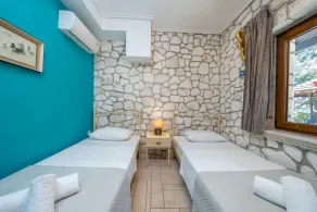 Penelope - Luxury Stone Apartments with stunning view - Image 4