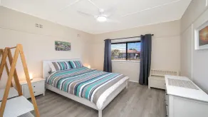 Crimson Belle Ettalong Beach - Image 4